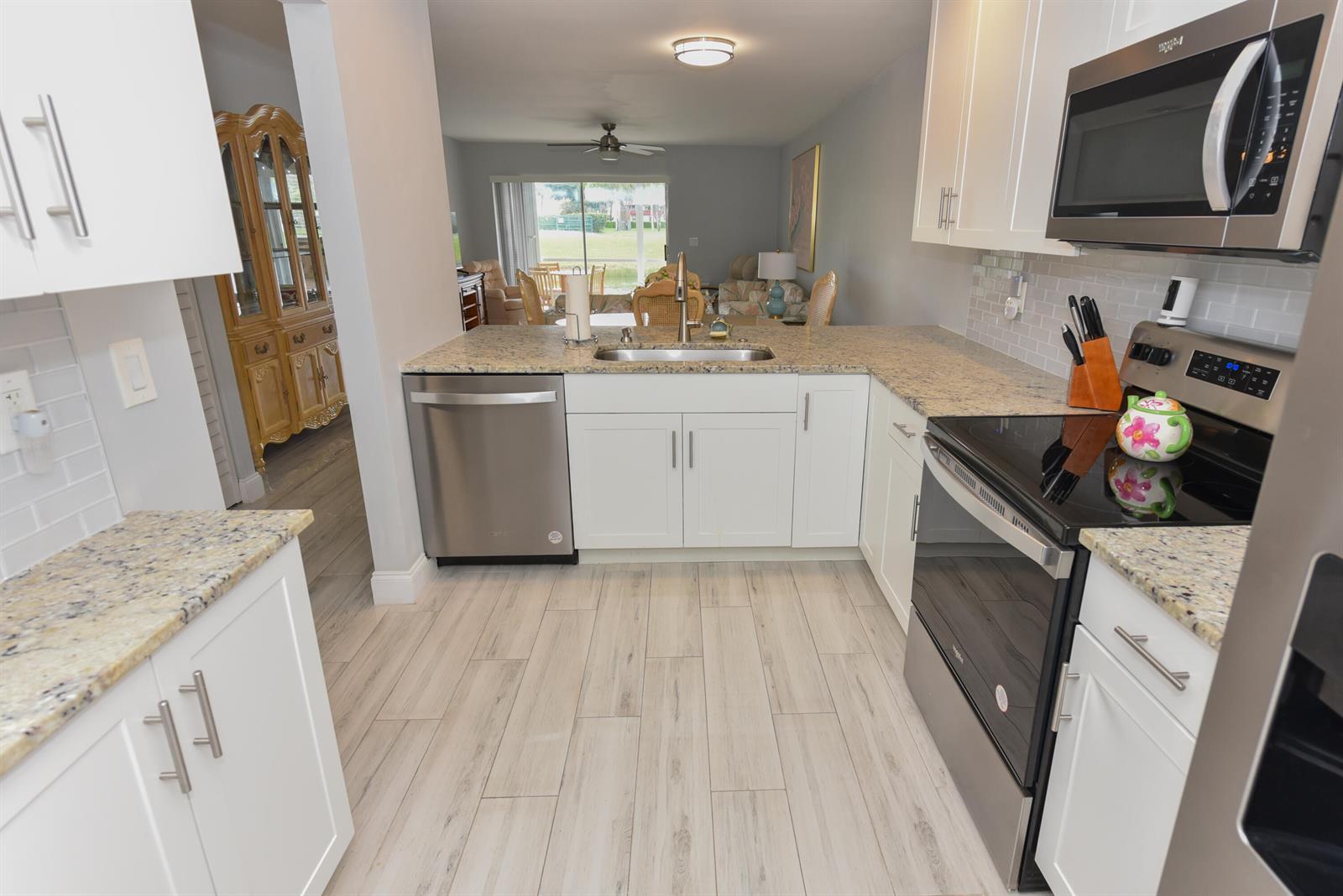 342 Lake Evelyn Drive, West Palm Beach FL 33411 photo 5