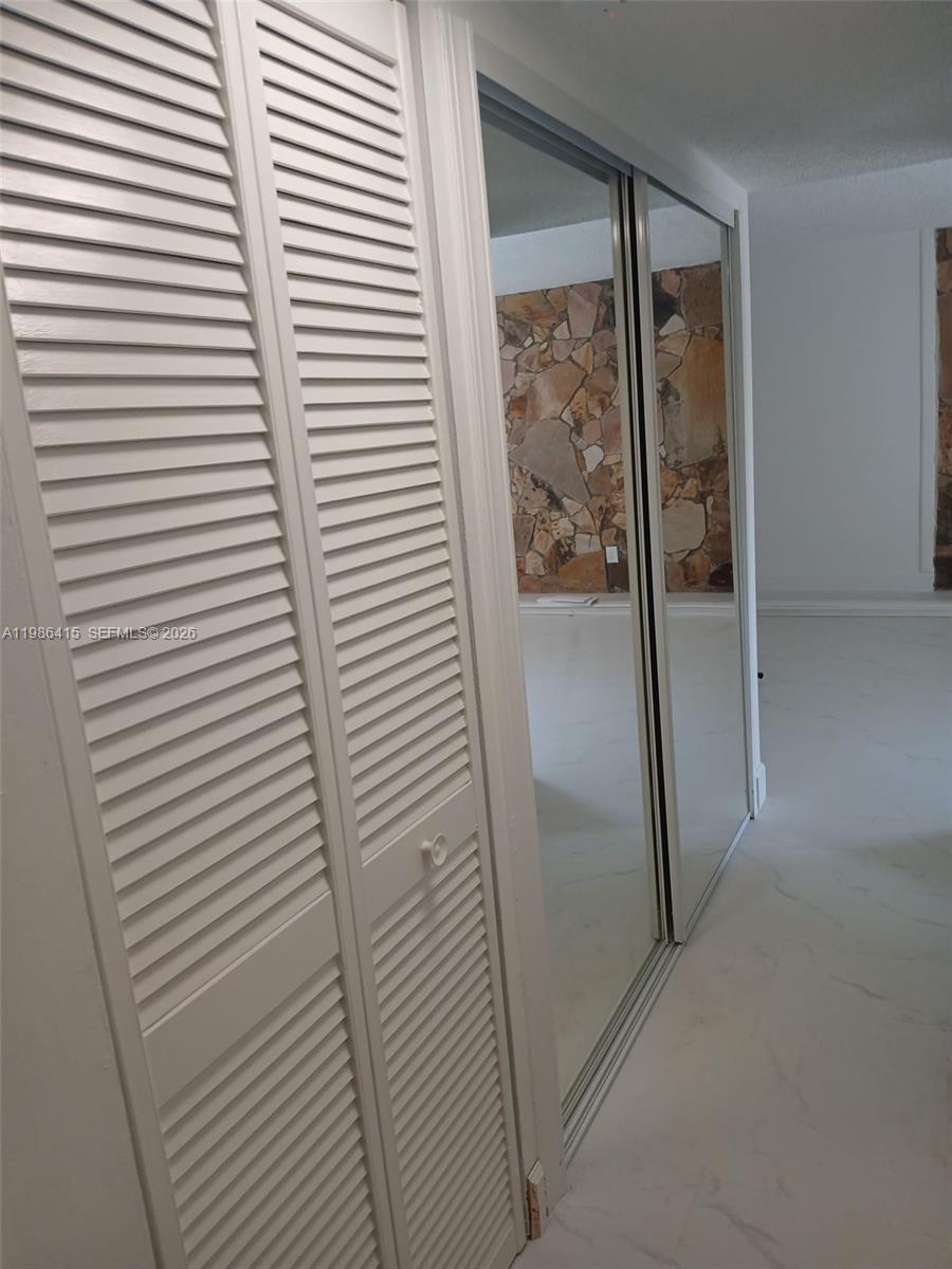 8405 NW 8th St # 311, Miami FL 33126 photo 4