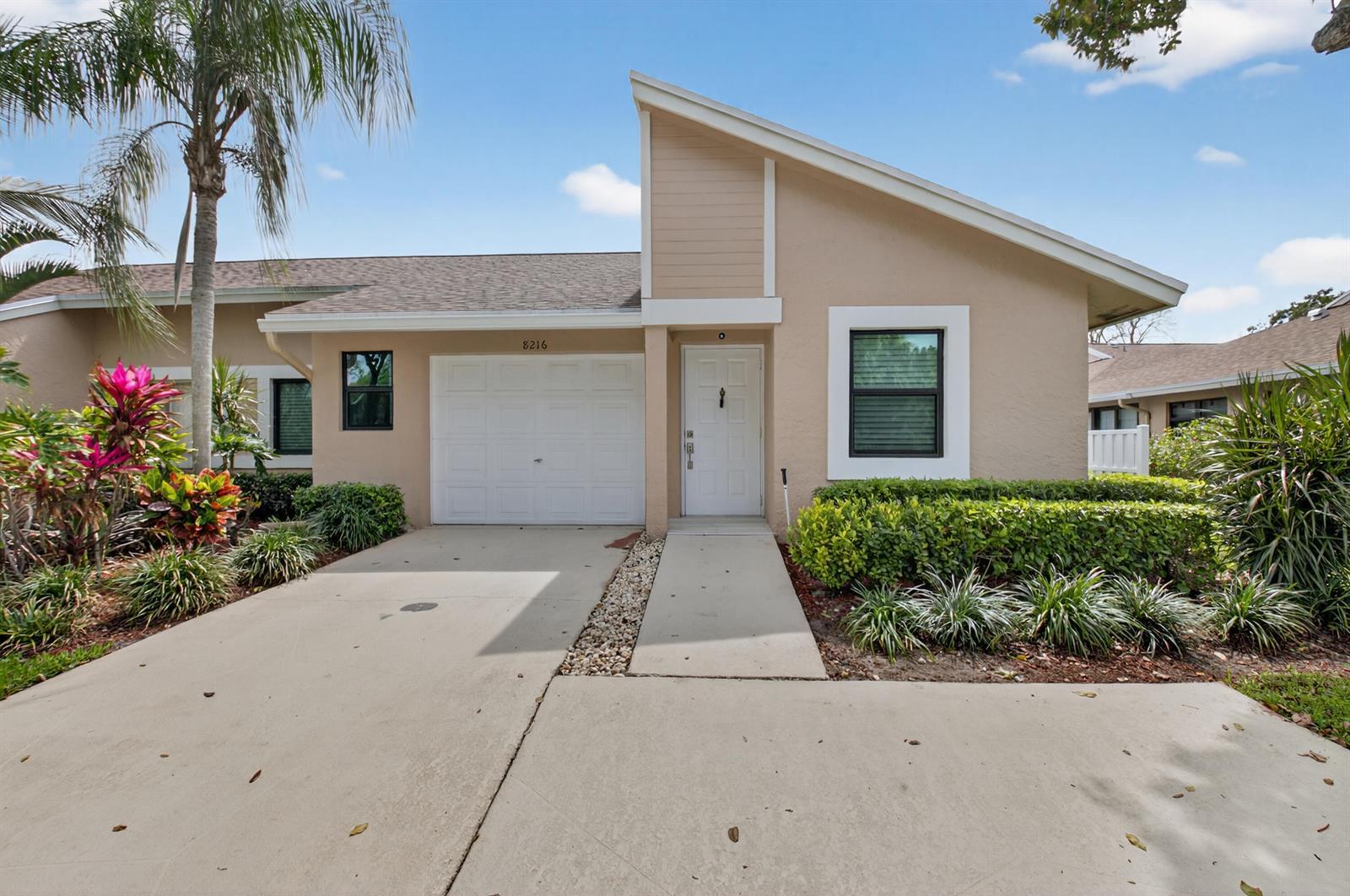 8216 Sweetbriar Way, Boca Raton FL 33496