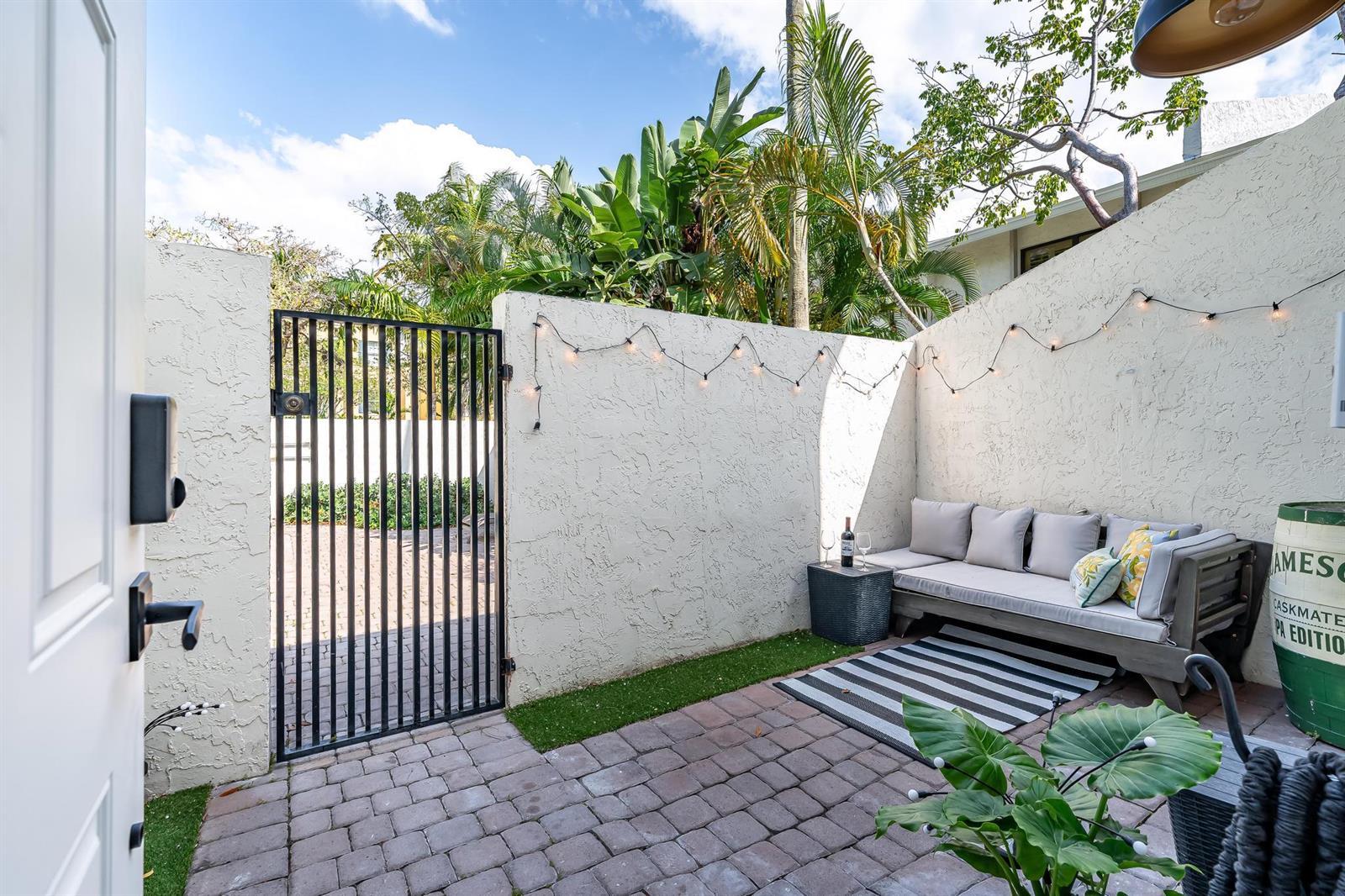 563 NE 7th Avenue # 1B, Fort Lauderdale FL 33301 photo 4