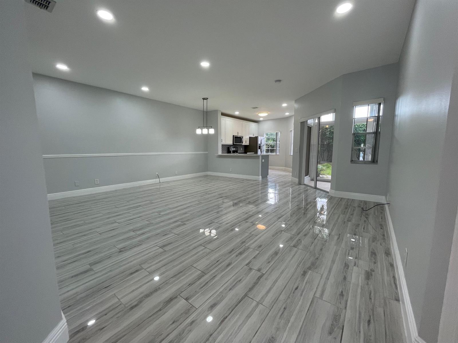 6526 Via Regina, Boca Raton FL 33433