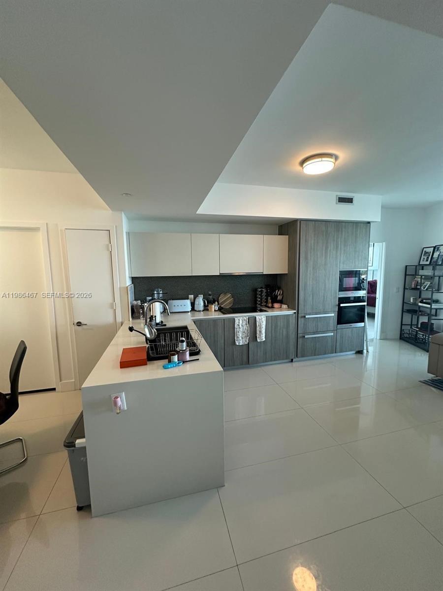 2900 NE 7th Ave # 1003, Miami FL 33137 photo 3