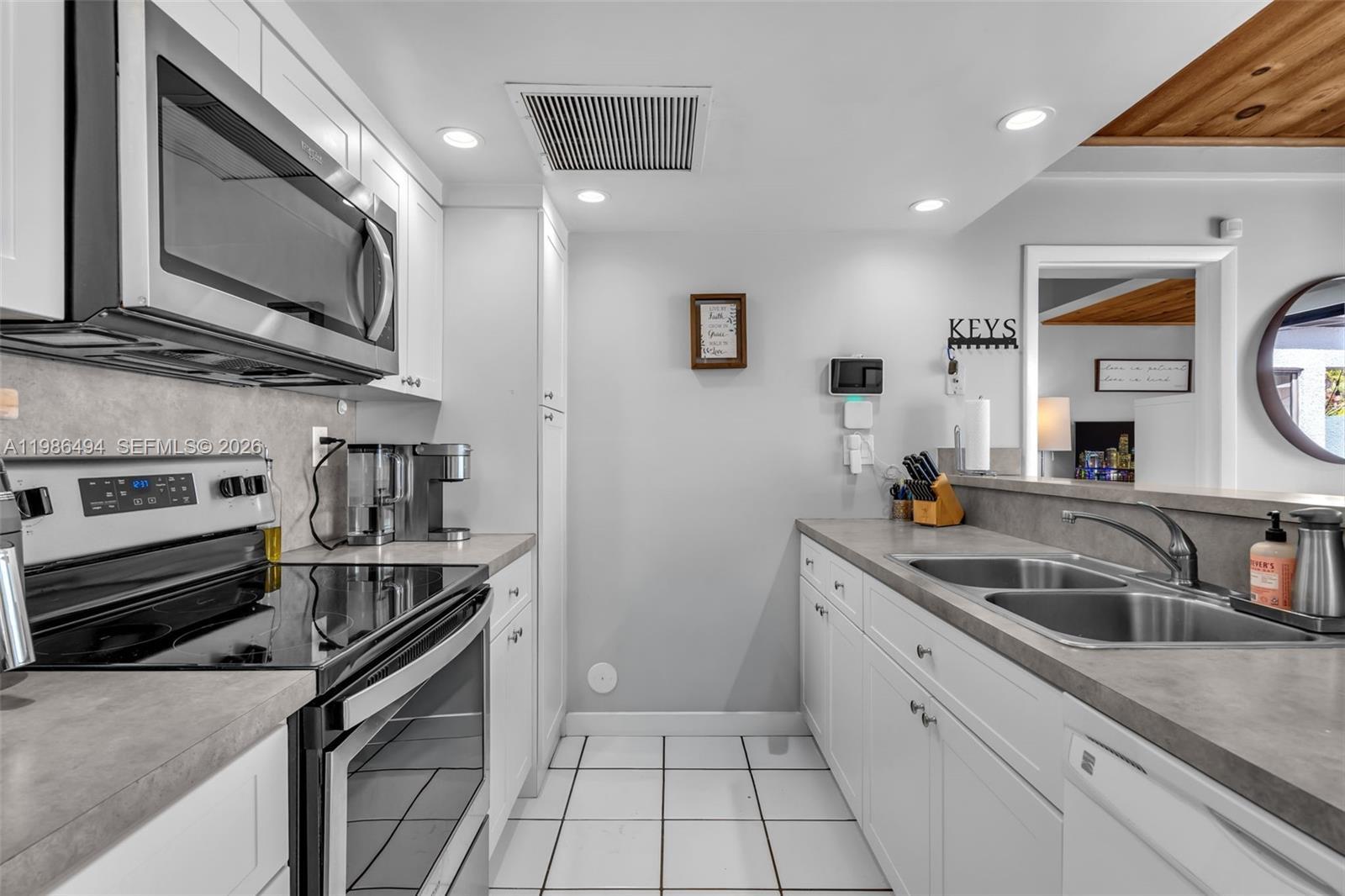 16341 Wood Walk, Miami Lakes FL 33014 photo 5