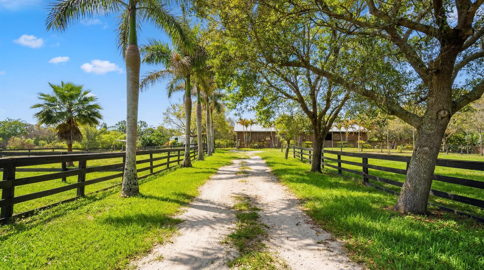 12440 Tangerine Boulevard, FL 33412