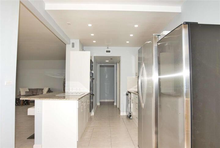 19355 Turnberry Way # 3d, Miami FL 33180 photo 5
