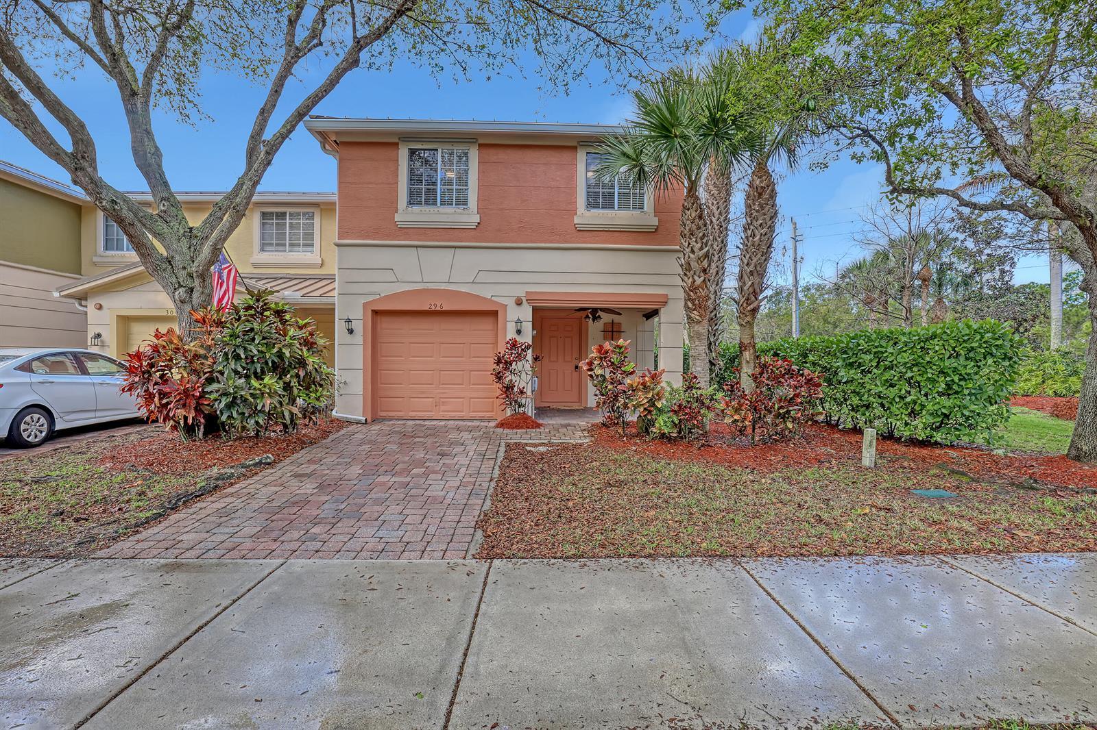 296 SE Bloxham Way, Stuart FL 34997 photo 2