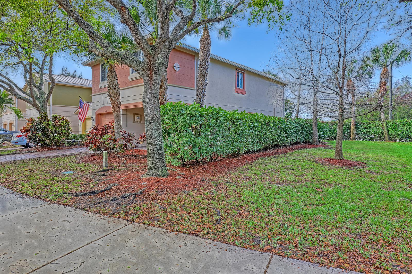 296 SE Bloxham Way, Stuart FL 34997 photo 3