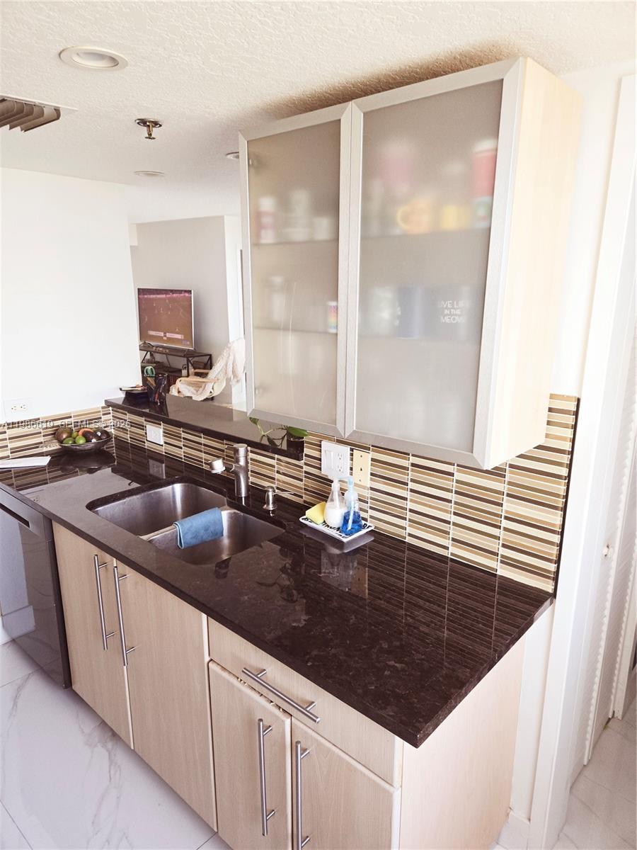 1650 Coral Way # 702, Miami FL 33145 photo 3
