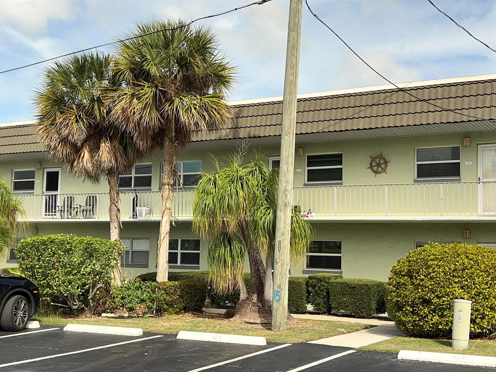 1172 Commodore Court # 203, Fort Pierce FL 34949 photo 3