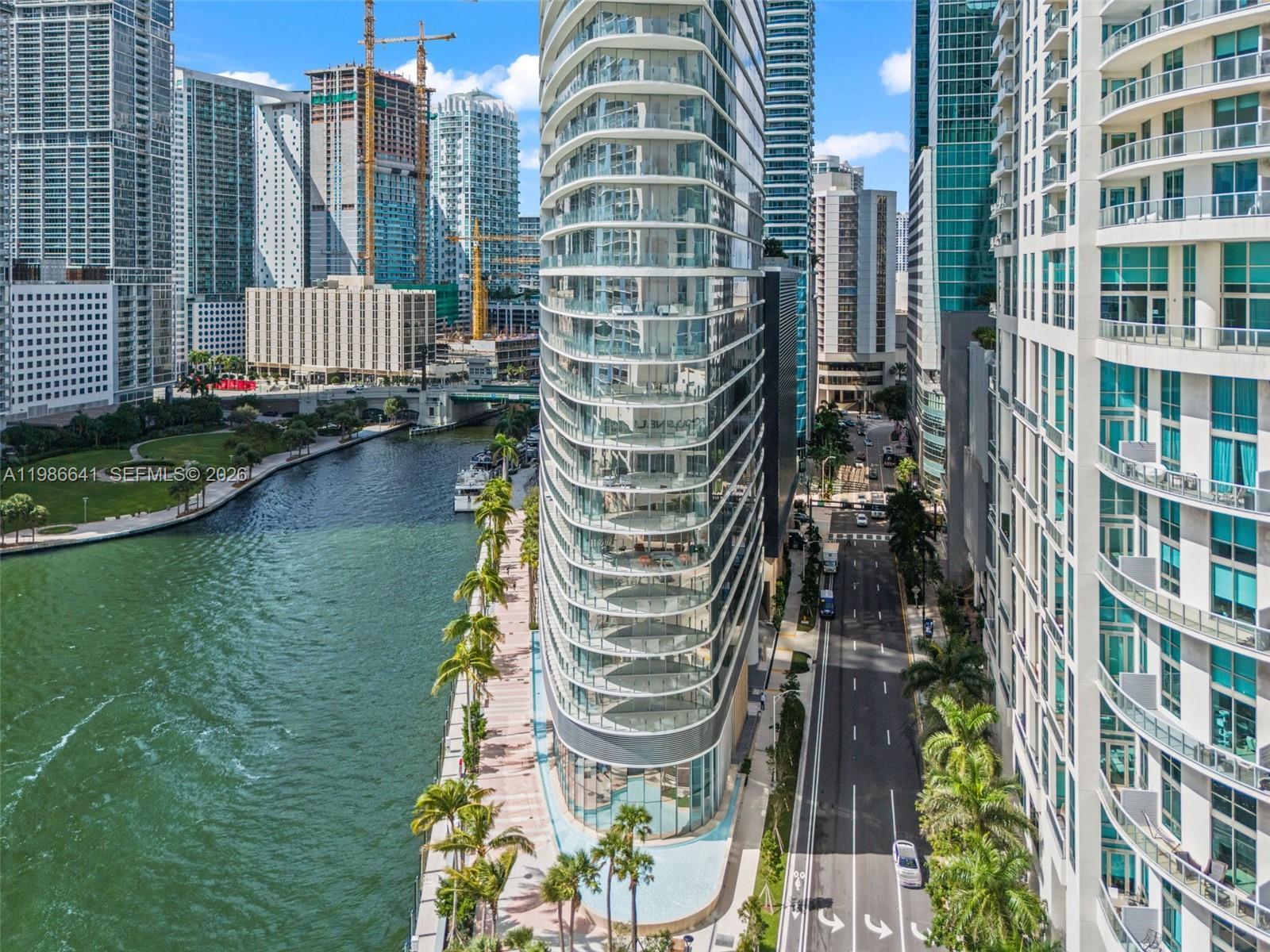 300 Biscayne Blvd Way # 2409, Miami FL 33131 photo 2