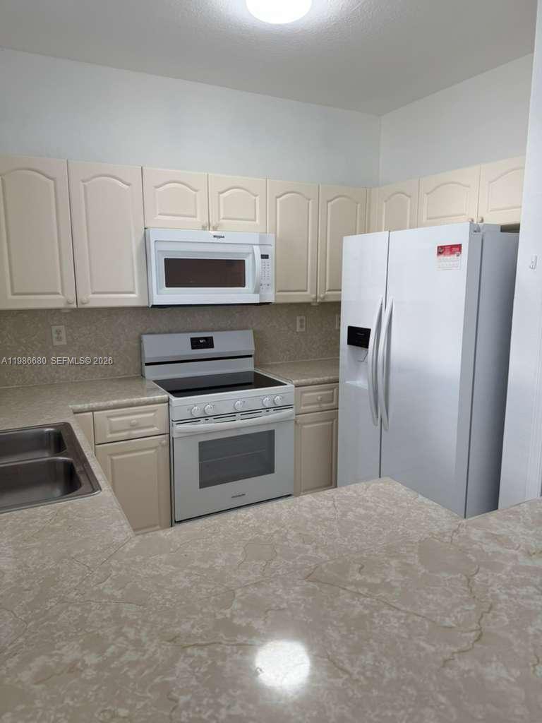 2470 SE 15th Pl # 335, Homestead FL 33035 photo 3