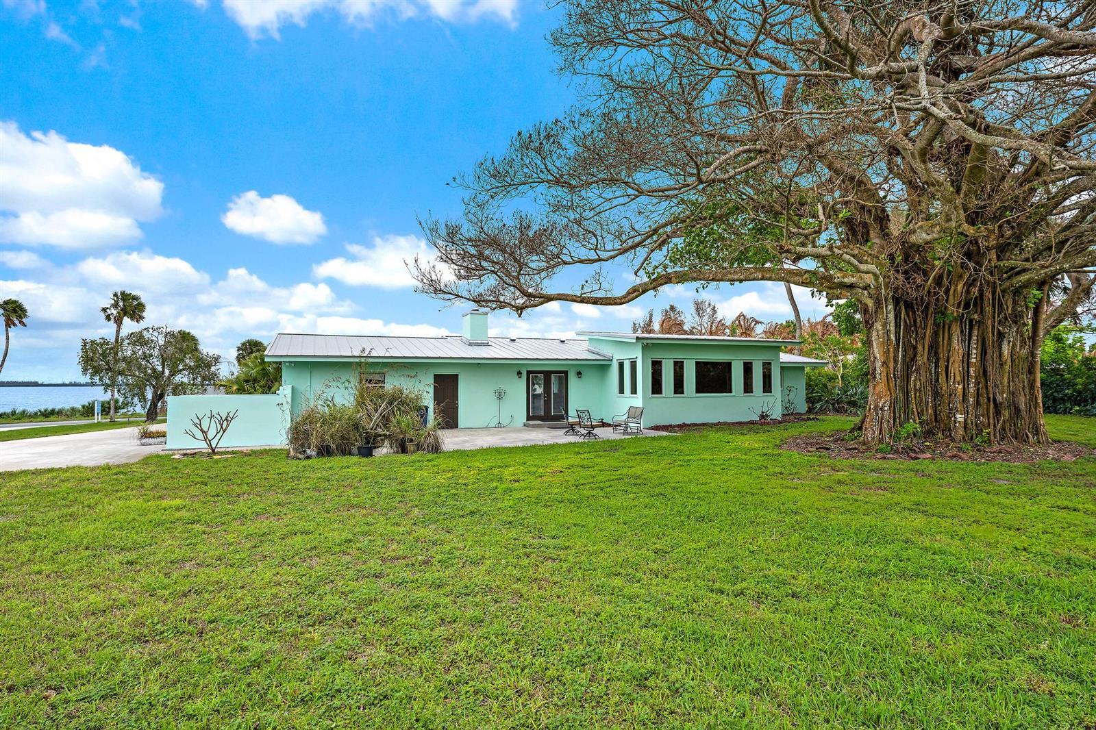 6205 S Indian River Drive, Fort Pierce FL 34982 photo 5