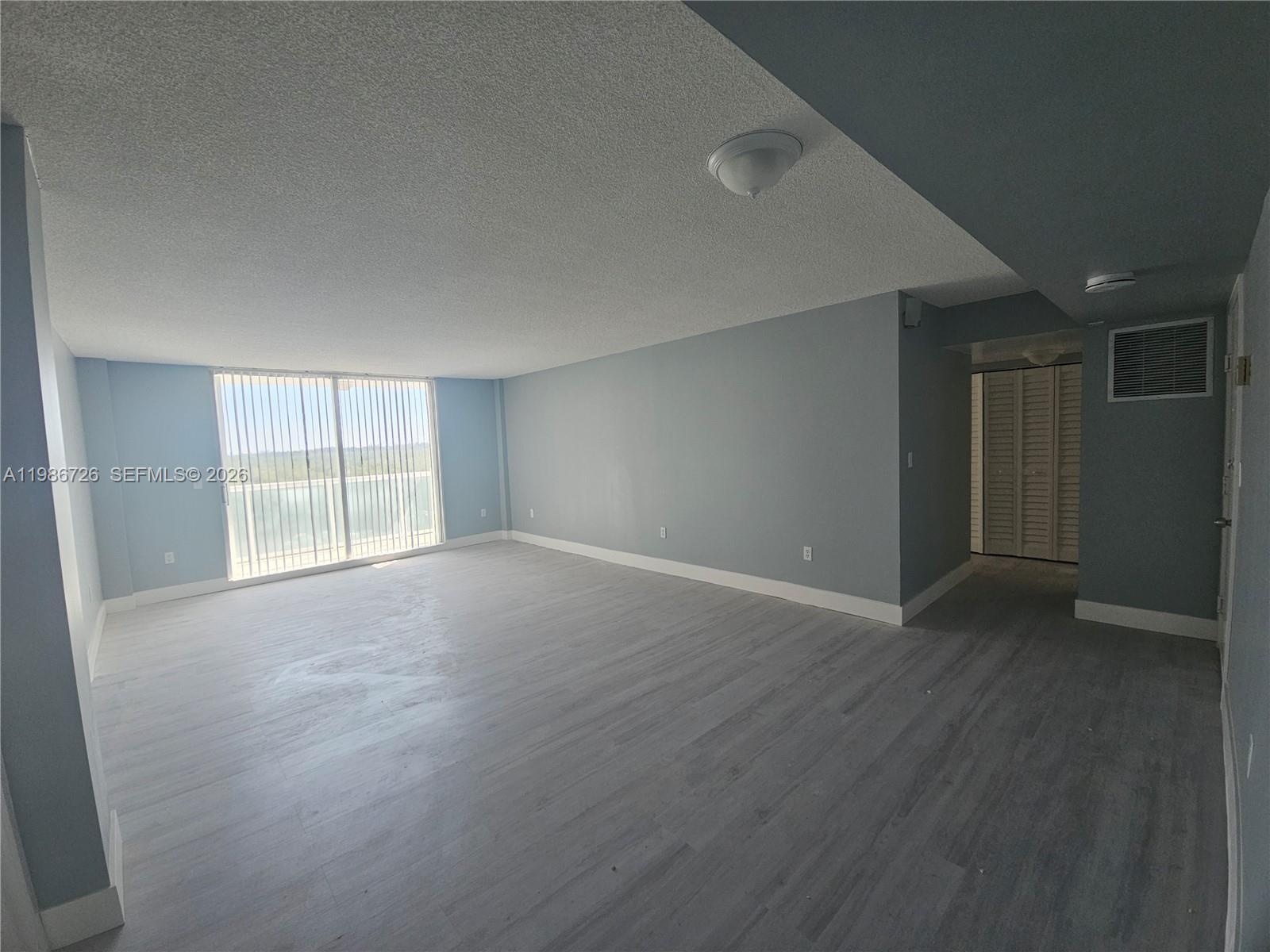 2841 NE 163rd St # 914, North Miami Beach FL 33160 photo 5