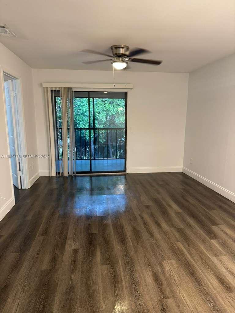 605 Ixoria Ave # 15, Fort Pierce FL 34982 photo 3
