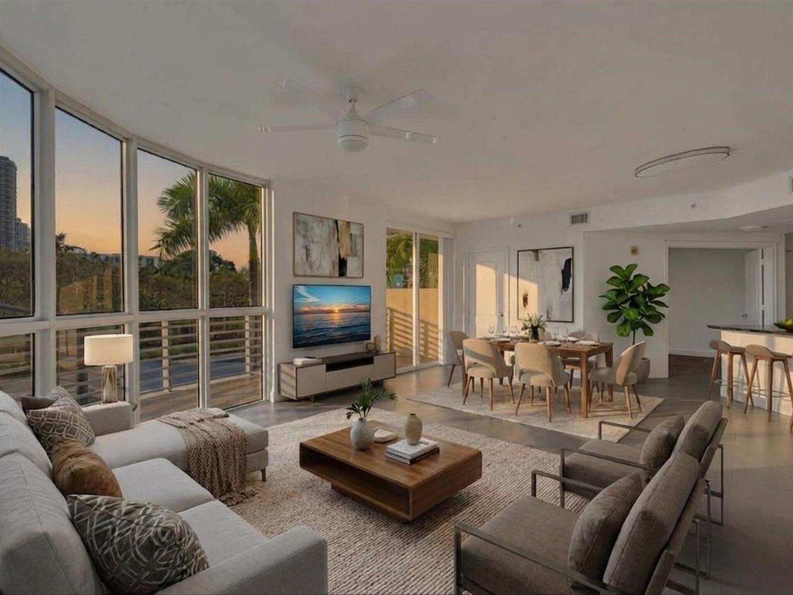 1830 Radius Drive # 214, Hollywood FL 33020