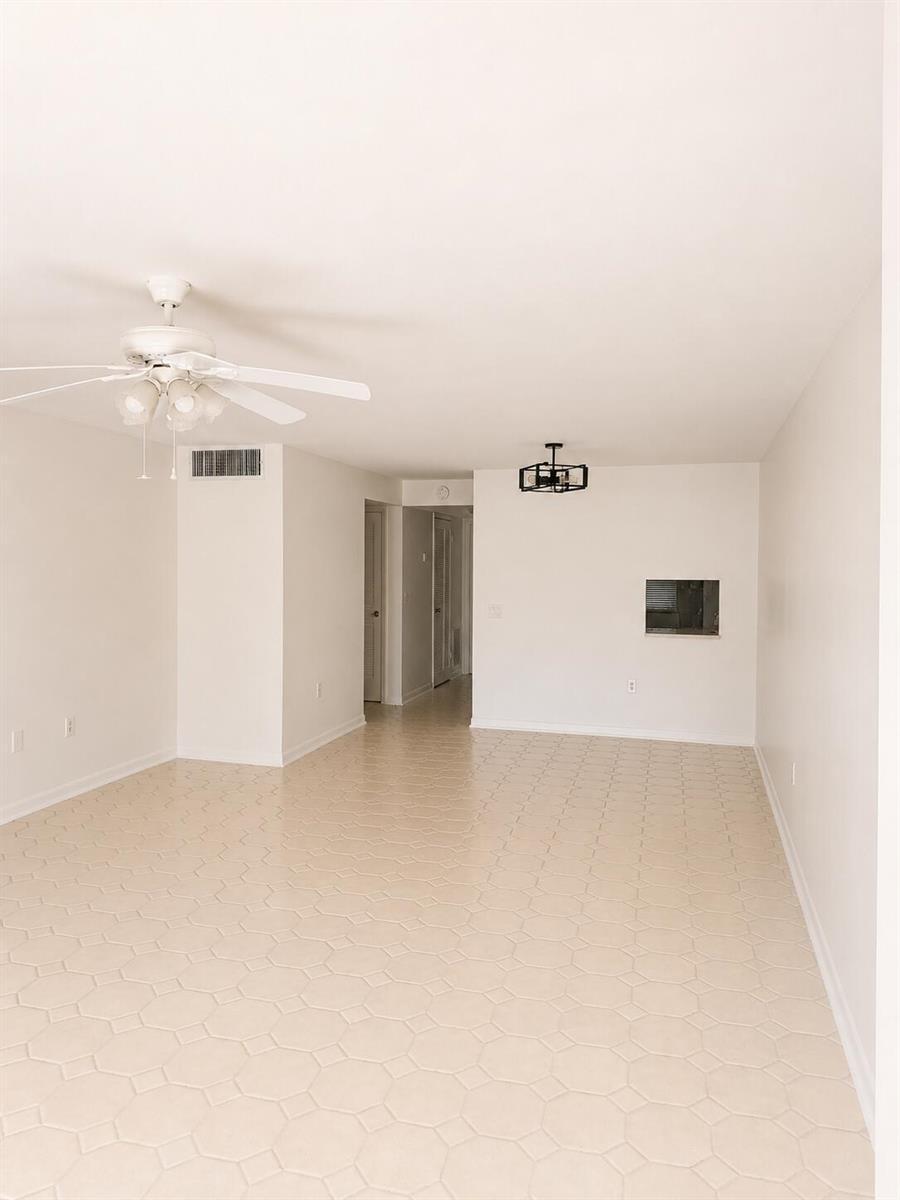 4266 Deste Court # 107, Lake Worth FL 33467 photo 3