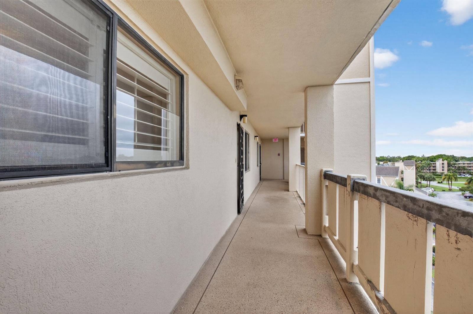 6866 Huntington Lane # 607, Delray Beach FL 33446 photo 2