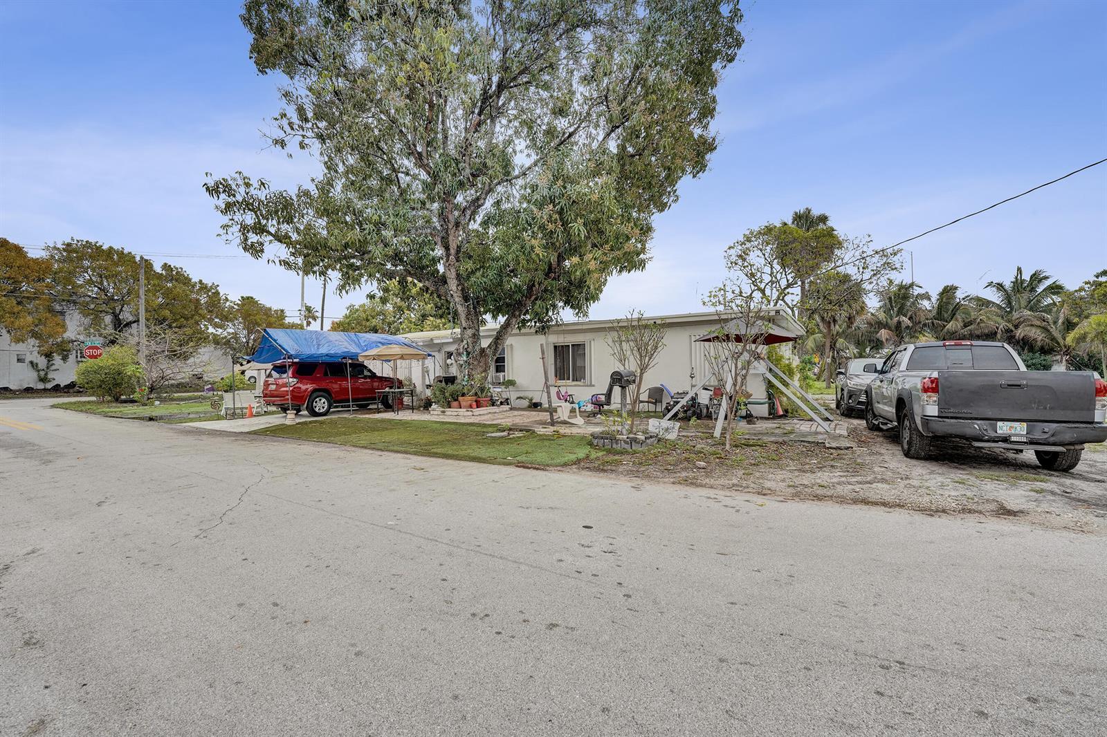 630 NW 15th Avenue, Pompano Beach FL 33069 photo 3