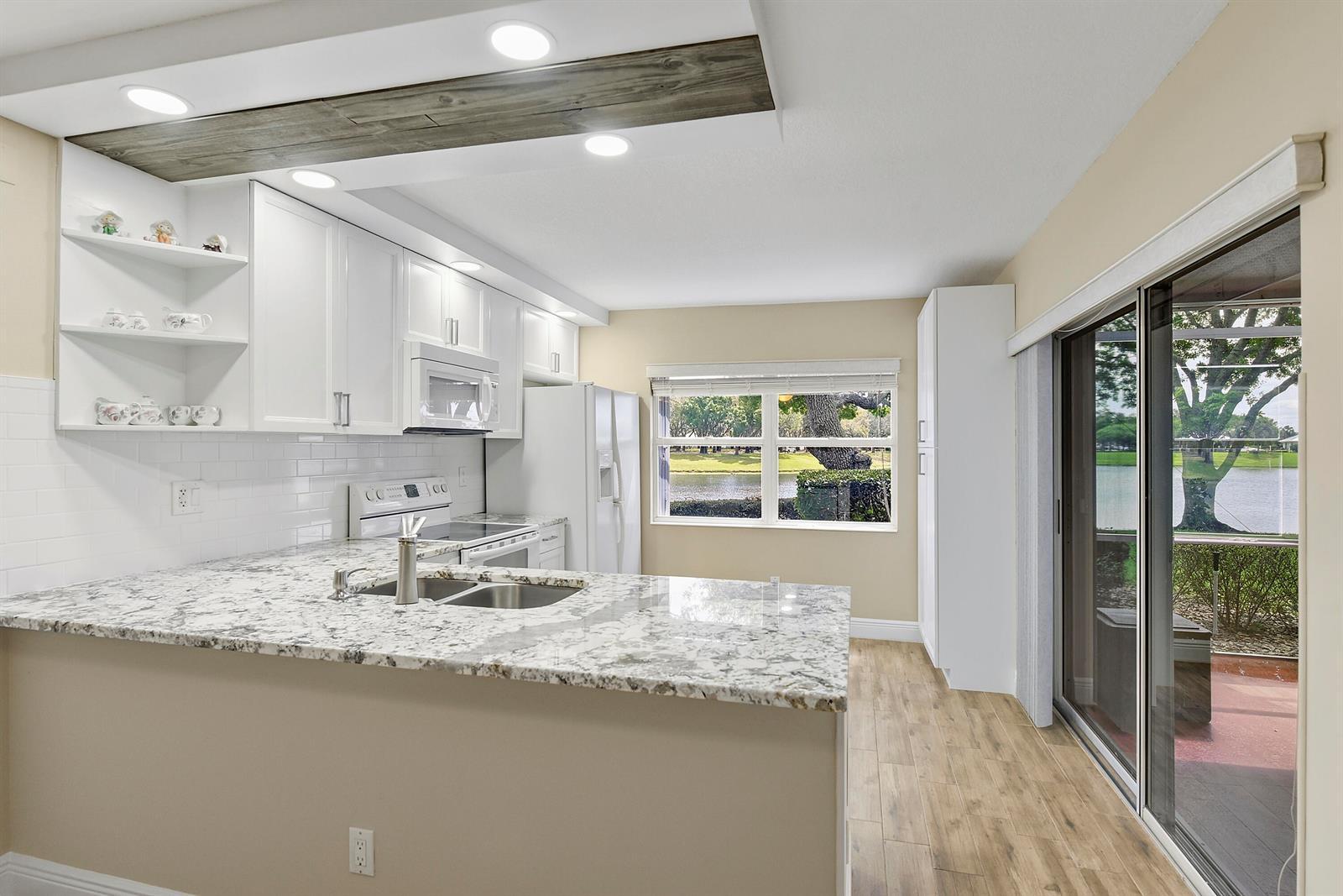 2305 SW Essex Court, Palm City FL 34990 photo 4