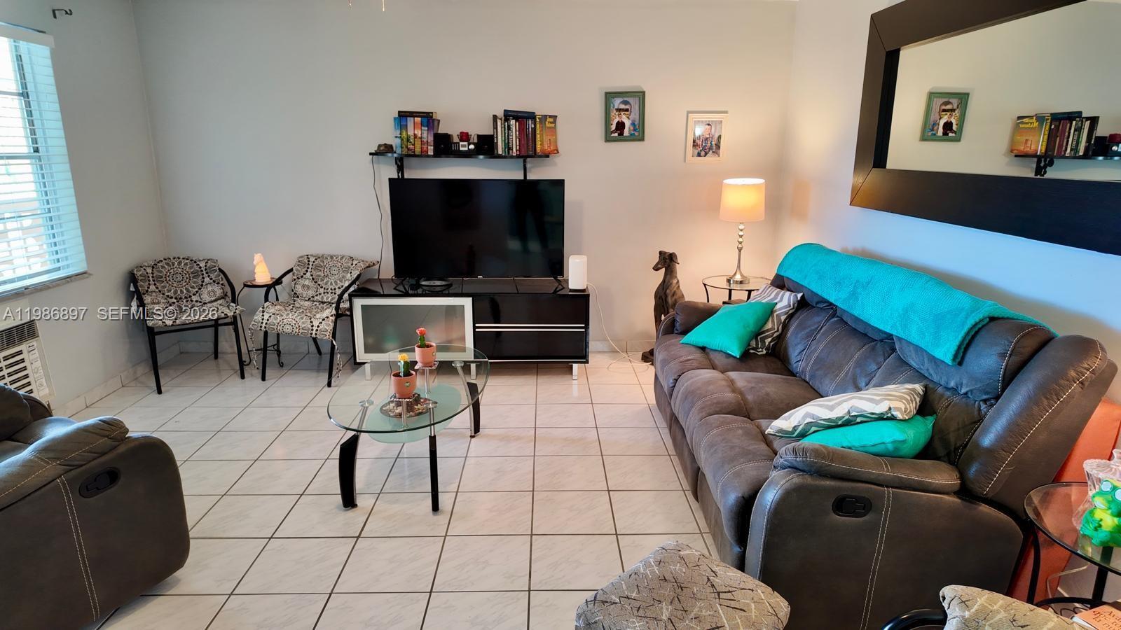 16901 NE 13th Ave # 307, Miami FL 33162 photo 2