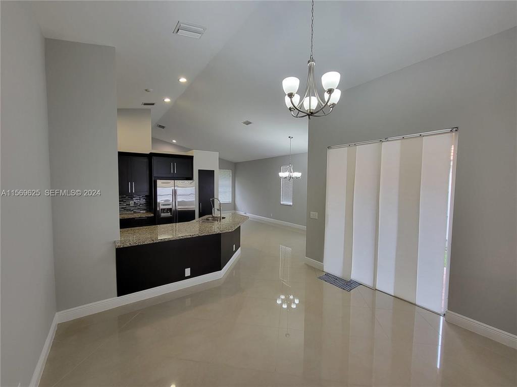 928 Falling Water Road, Weston FL 33326 photo 3