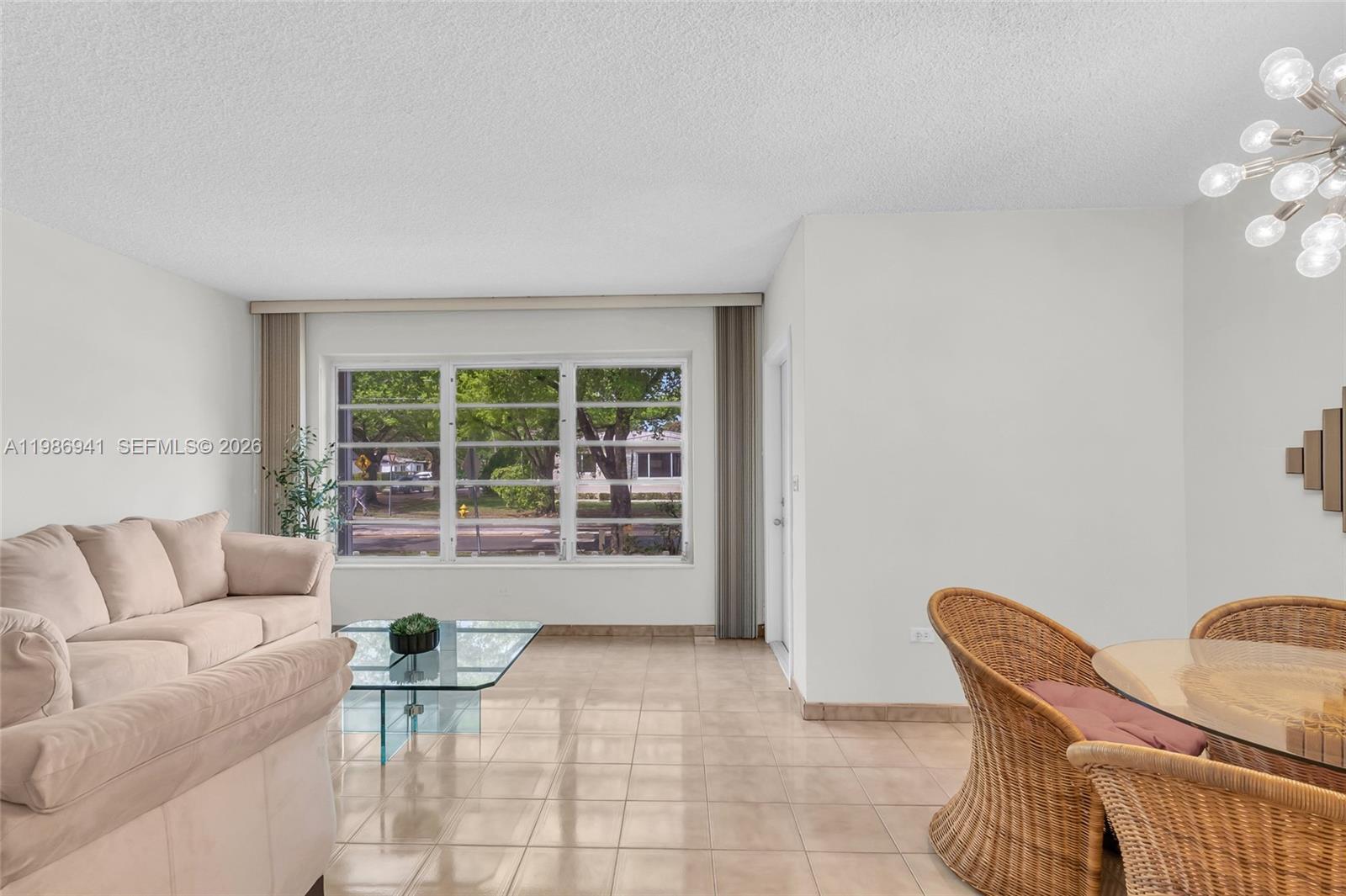 1081 SW 63rd Ave, West Miami FL 33144 photo 3