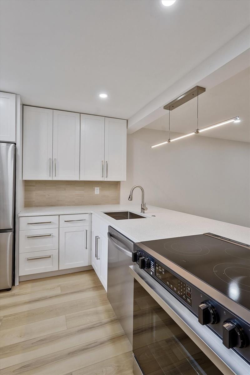5220 Las Verdes Circle # 321, Delray Beach FL 33484 photo 4