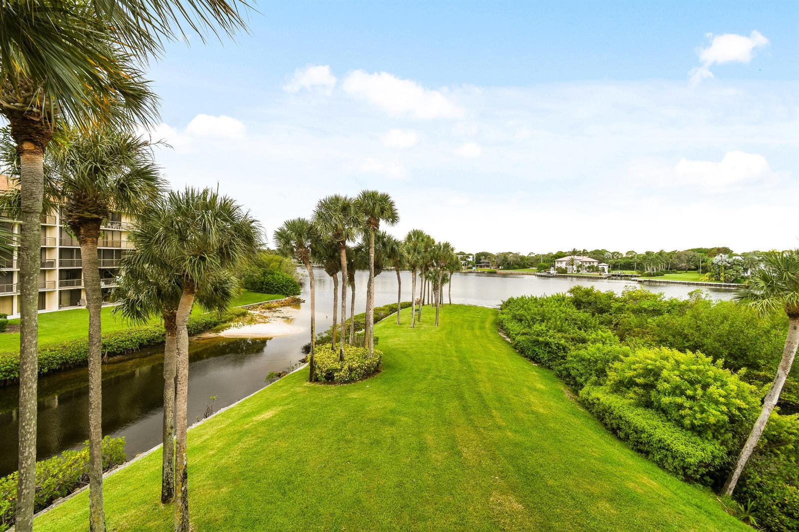 1701 Marina Isle Way # 301, Jupiter FL 33477 photo 2
