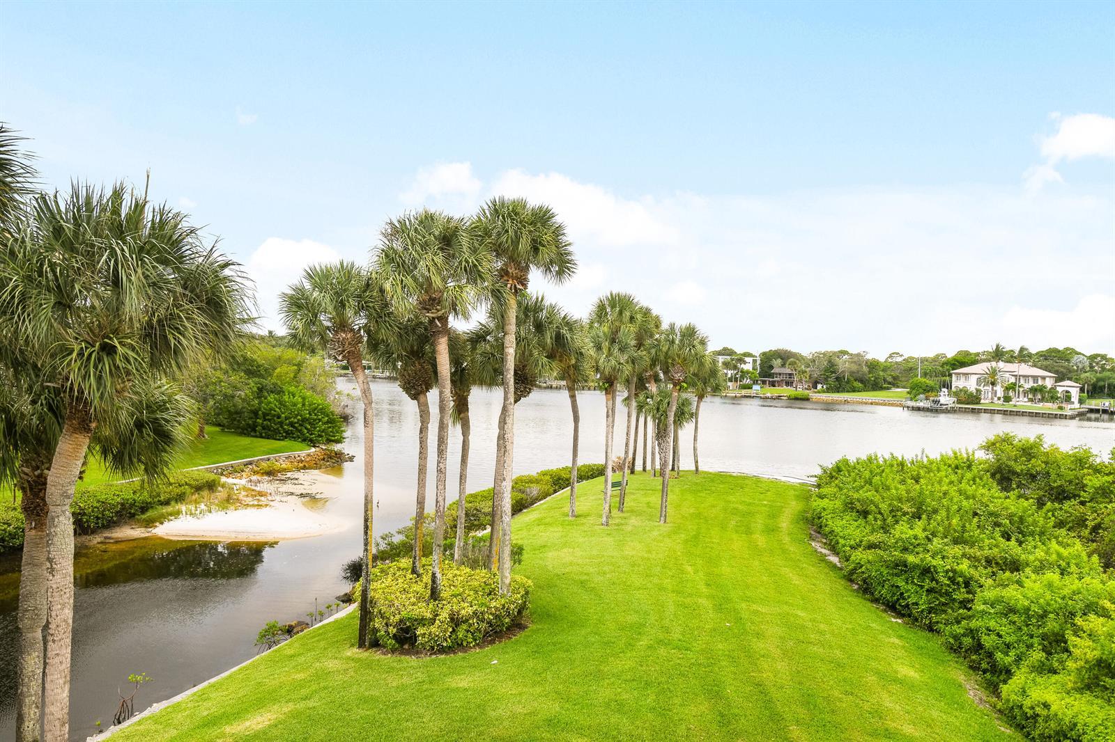 1701 Marina Isle Way # 301, Jupiter FL 33477