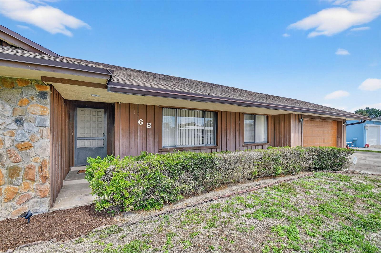 68 W Arch Drive, Lake Worth FL 33467 photo 2