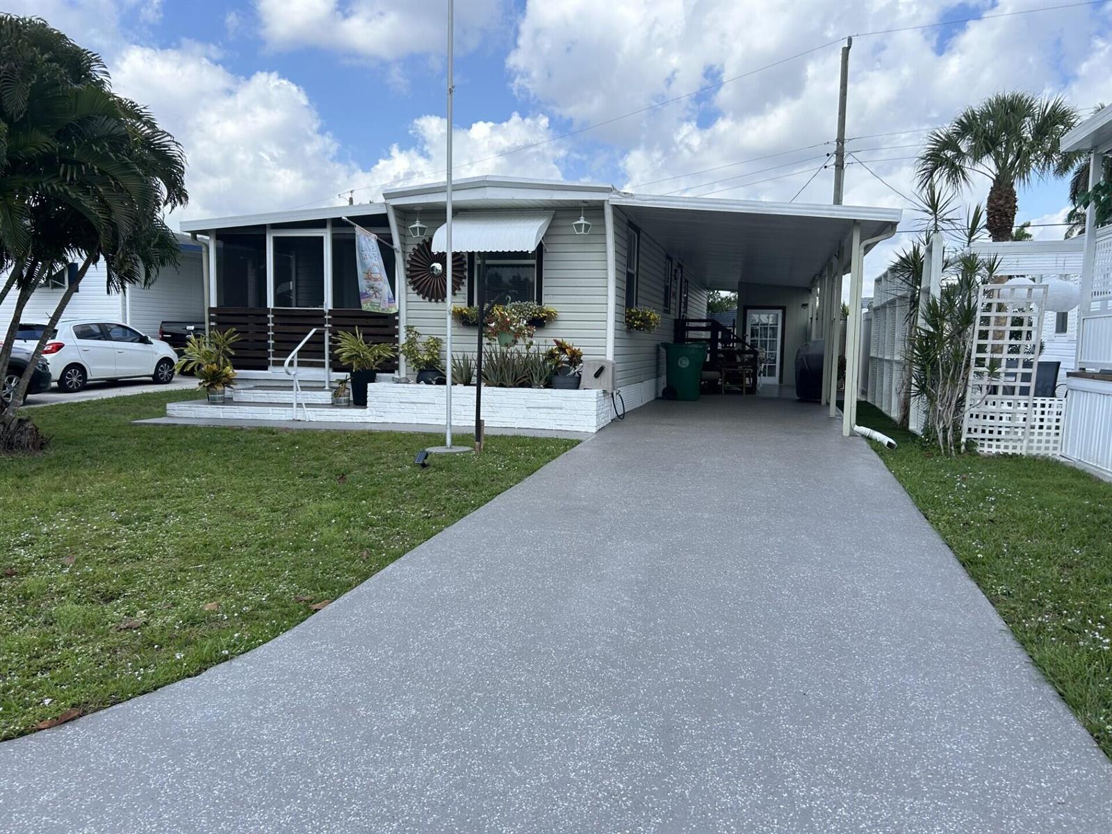 8661 SW 18th Place, Davie FL 33324