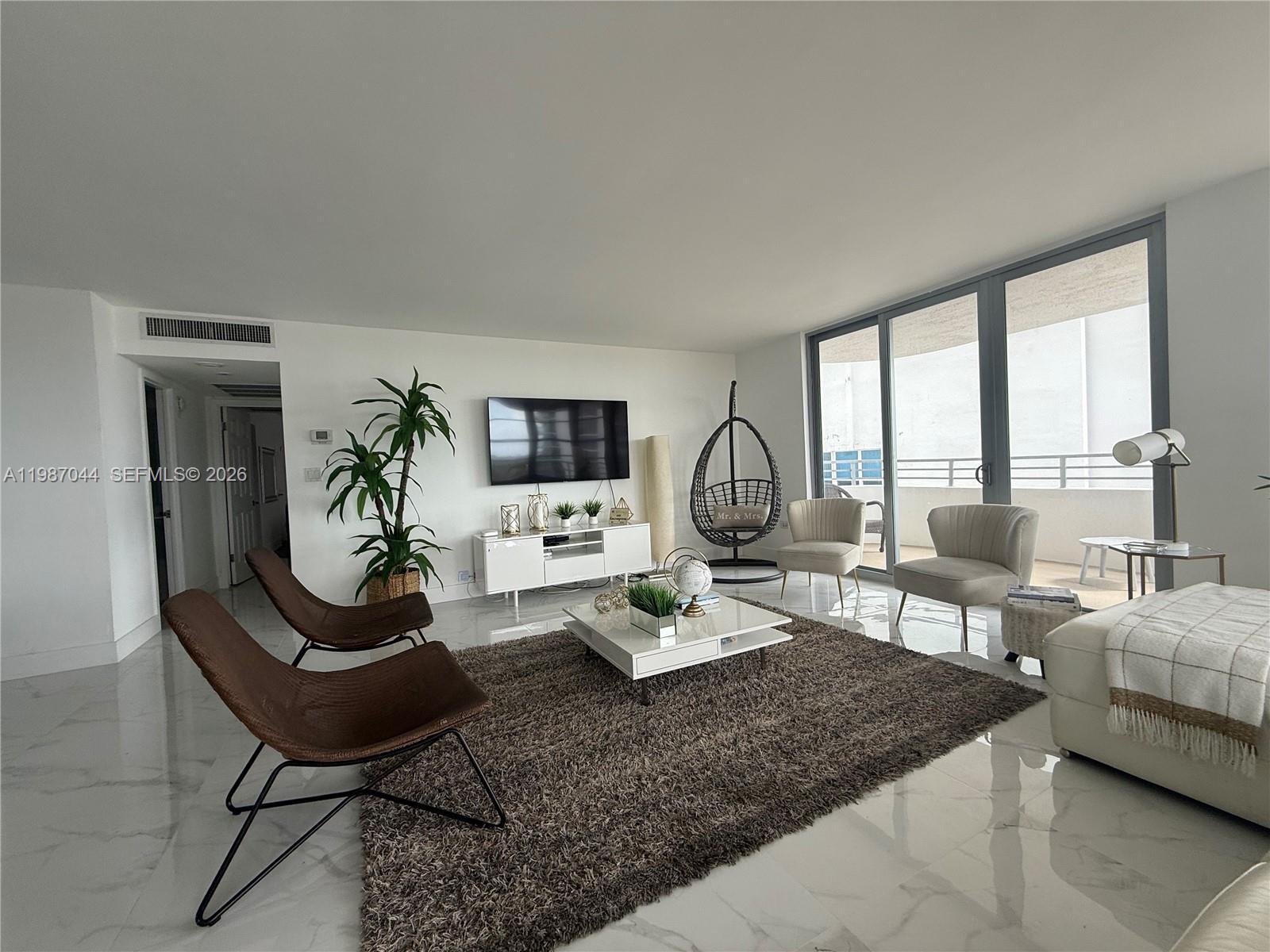 5555 Collins Ave # 8R, Miami Beach FL 33140 photo 2