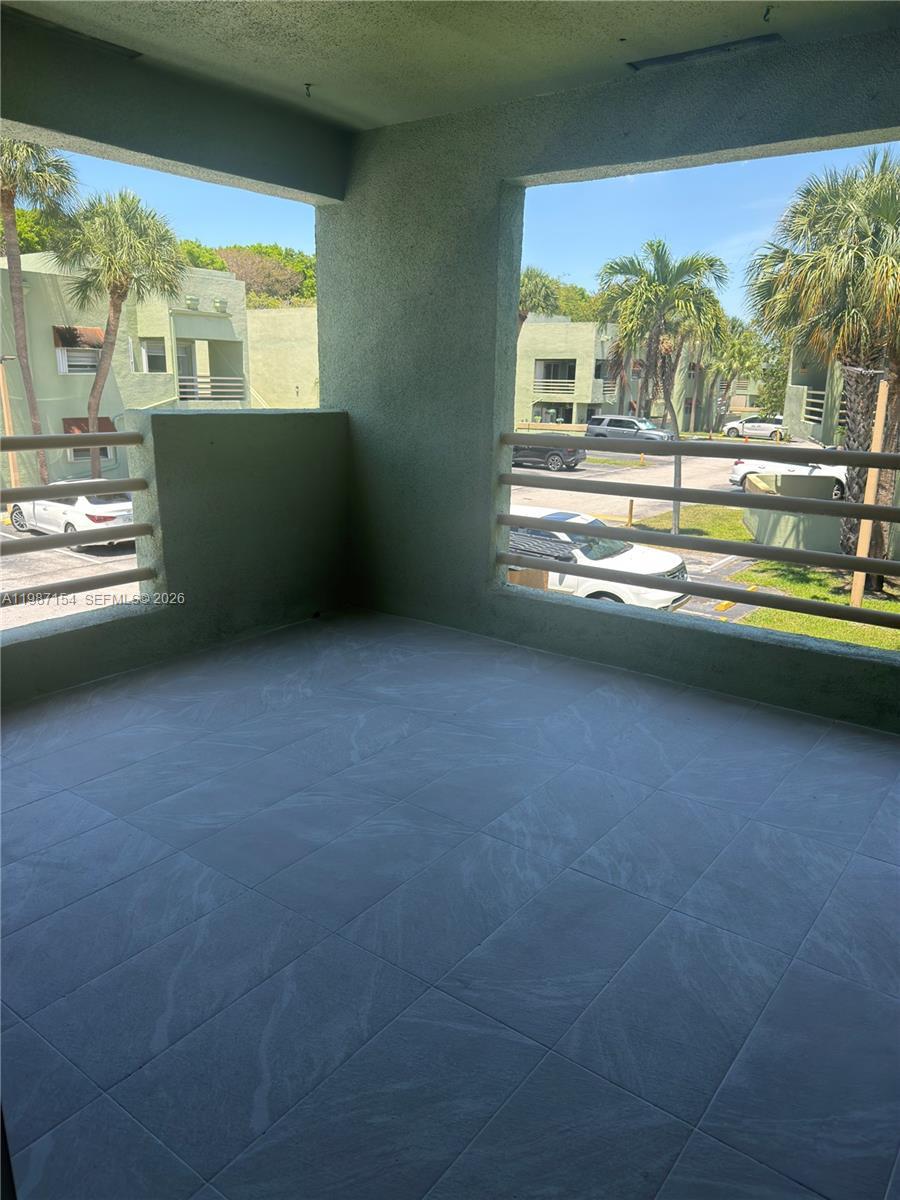 11163 NW 7th St # 19, Miami FL 33172 photo 5