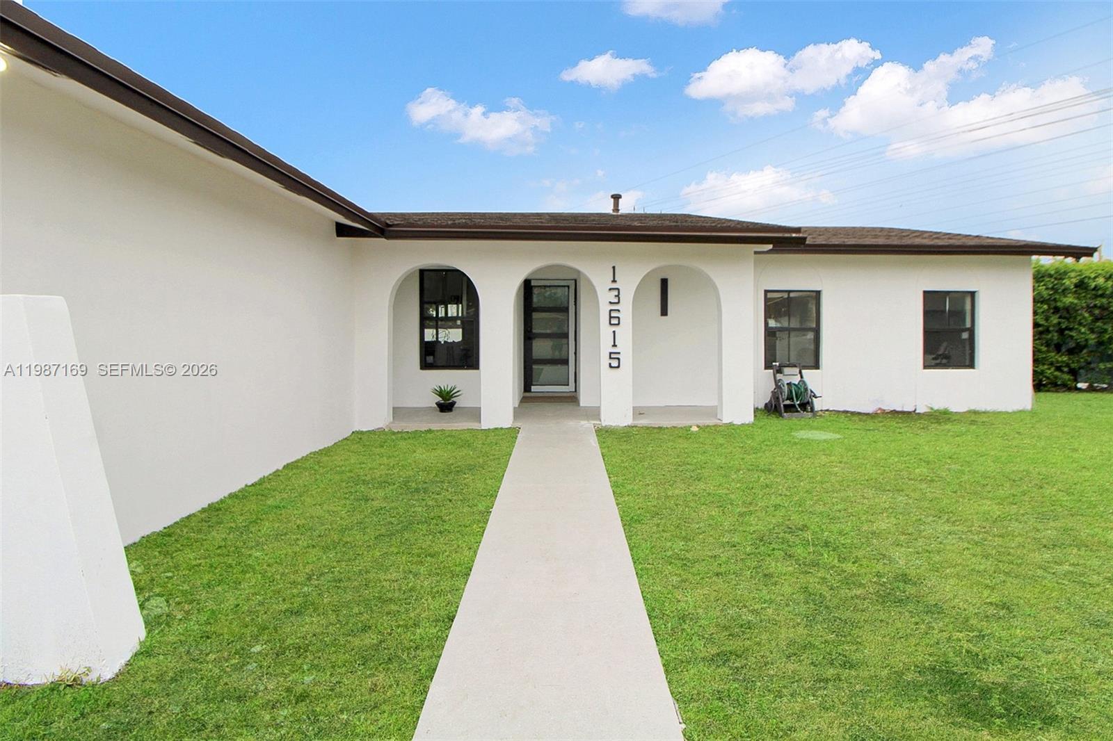 13615 SW 72nd Ter, Miami FL 33183 photo 4