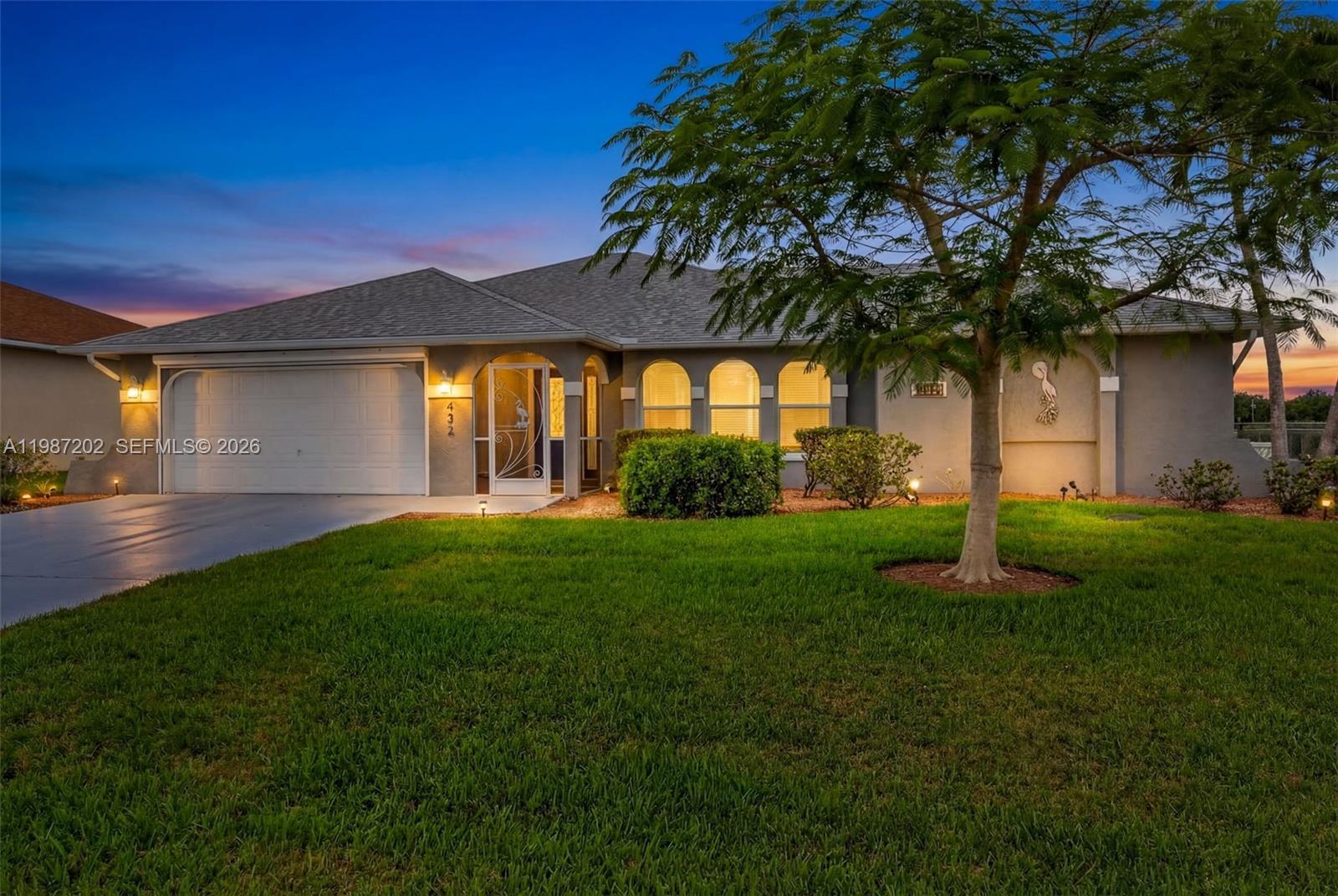 432 NE 18th Ave, Cape Coral FL 33909 photo 2