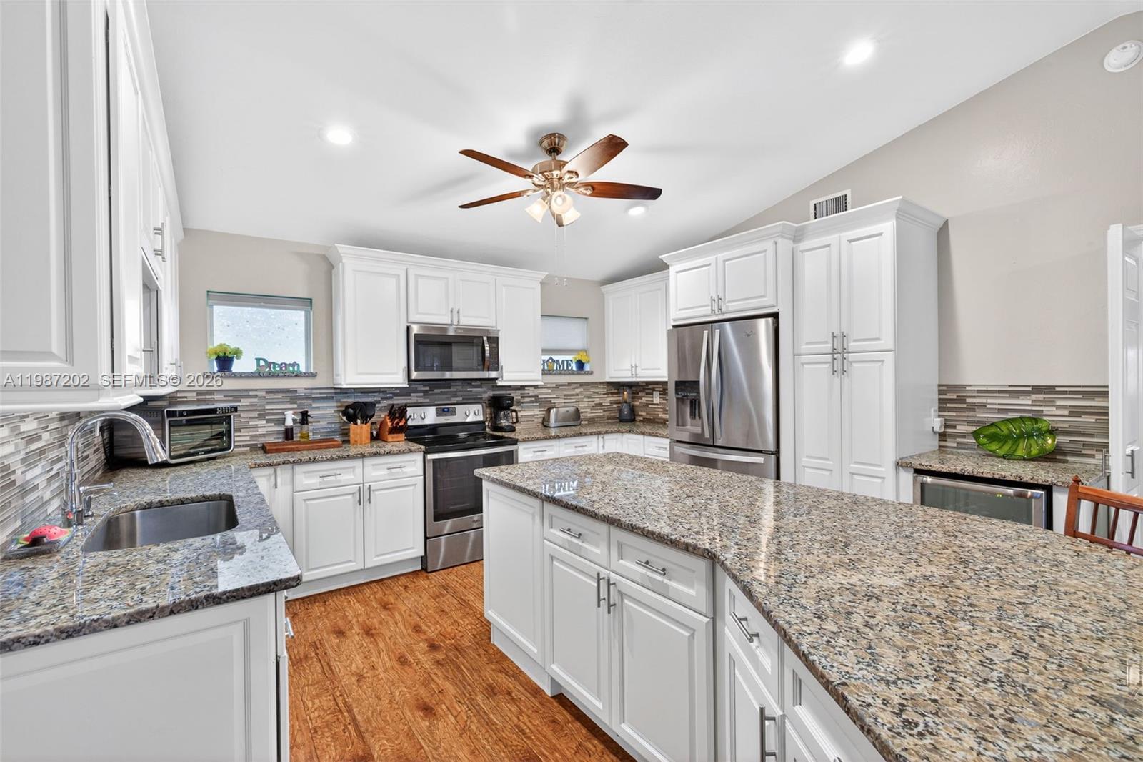 432 NE 18th Ave, Cape Coral FL 33909 photo 5