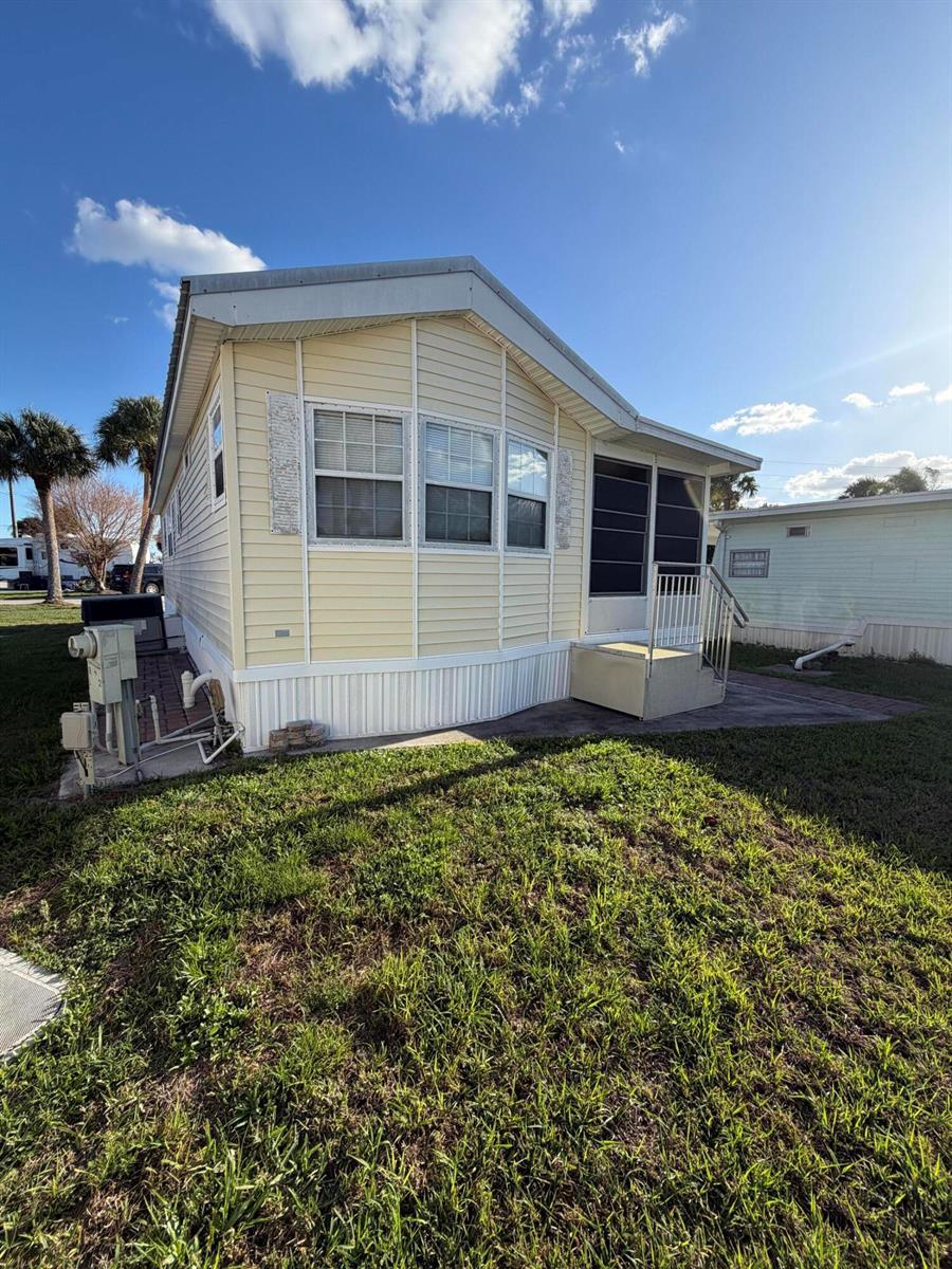 6673 SE 56th Lane, Okeechobee FL 34974 photo 2