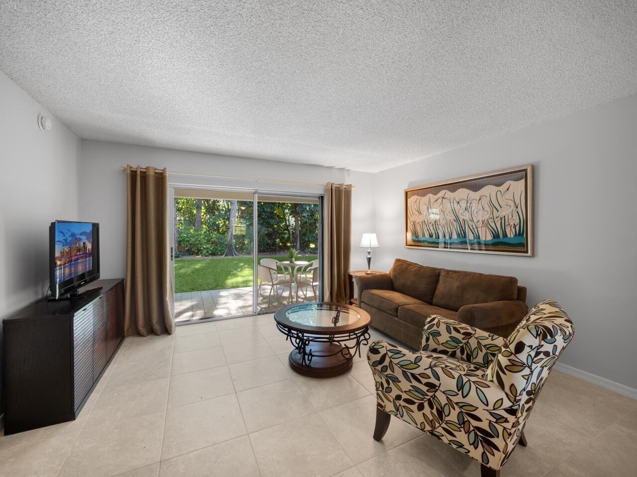 1262 Sugar Sands Boulevard, West Palm Beach FL 33404 photo 4