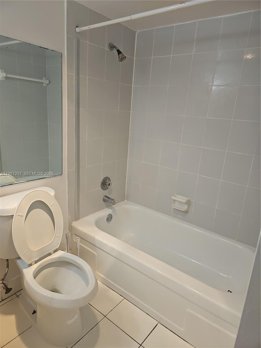 3301 Spanish Moss Ter # 708, Lauderhill FL 33319 photo 2