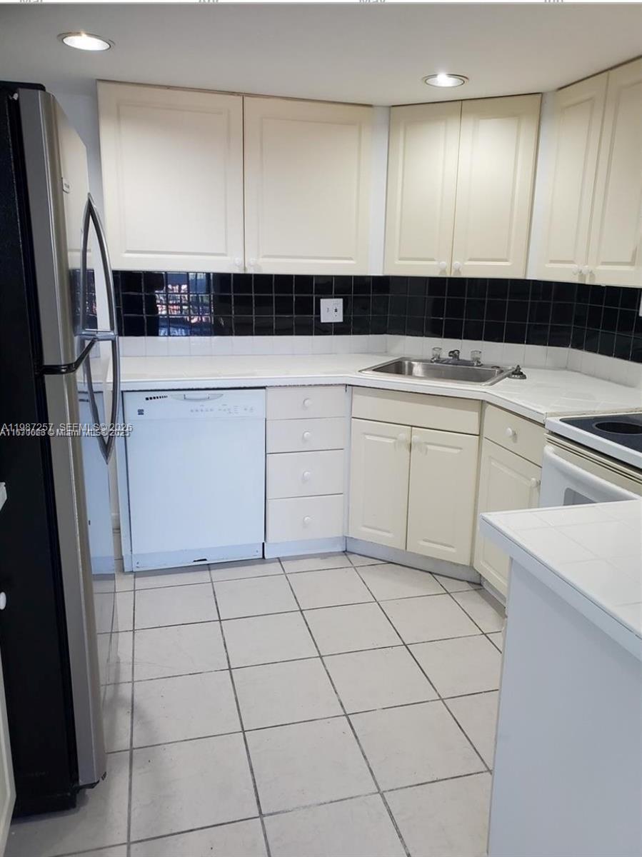 3301 Spanish Moss Ter # 708, Lauderhill FL 33319 photo 5