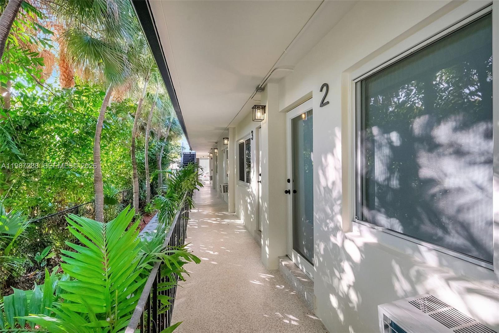 428 Collins Ave # 7, Miami Beach FL 33139 photo 3