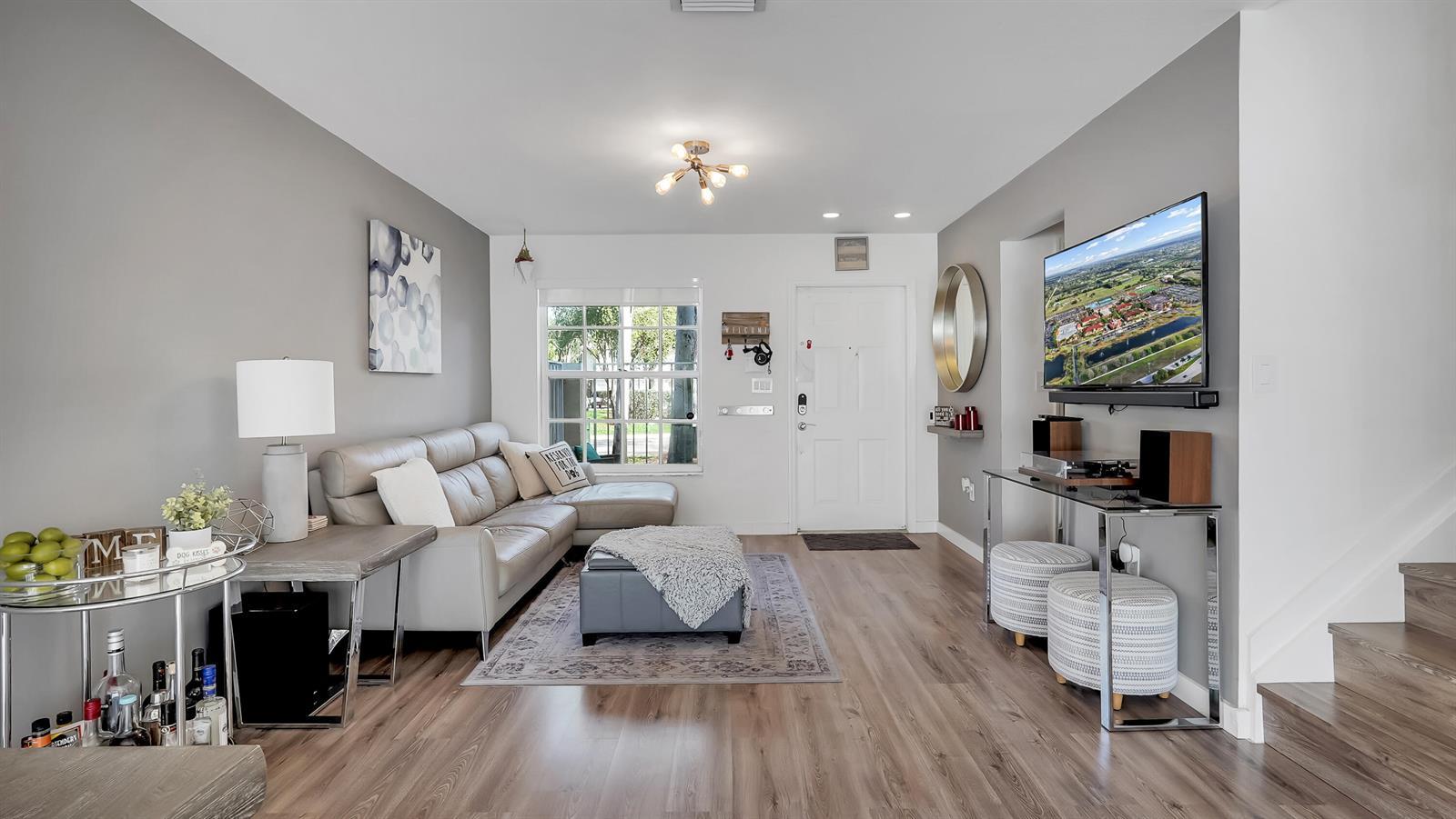 2221 NW 171st Terrace, Pembroke Pines FL 33028