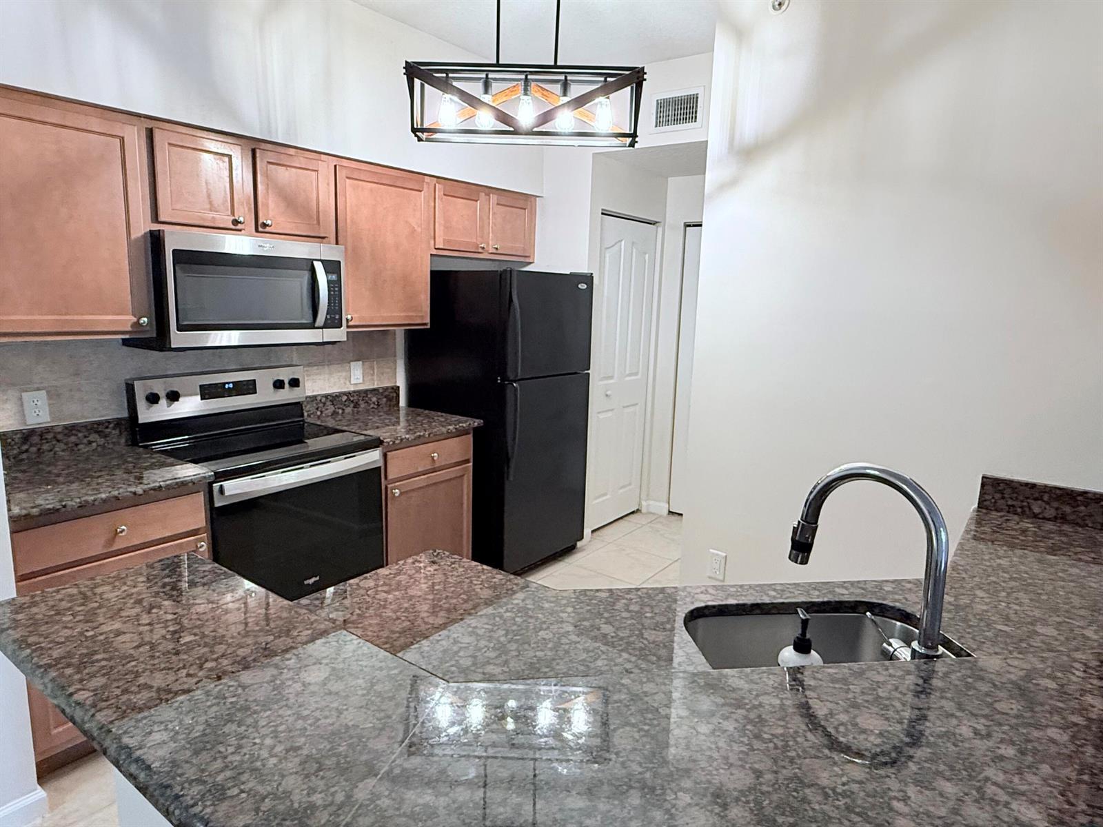 1101 Myrtlewood Circle E # 101, Palm Beach Gardens FL 33418 photo 5