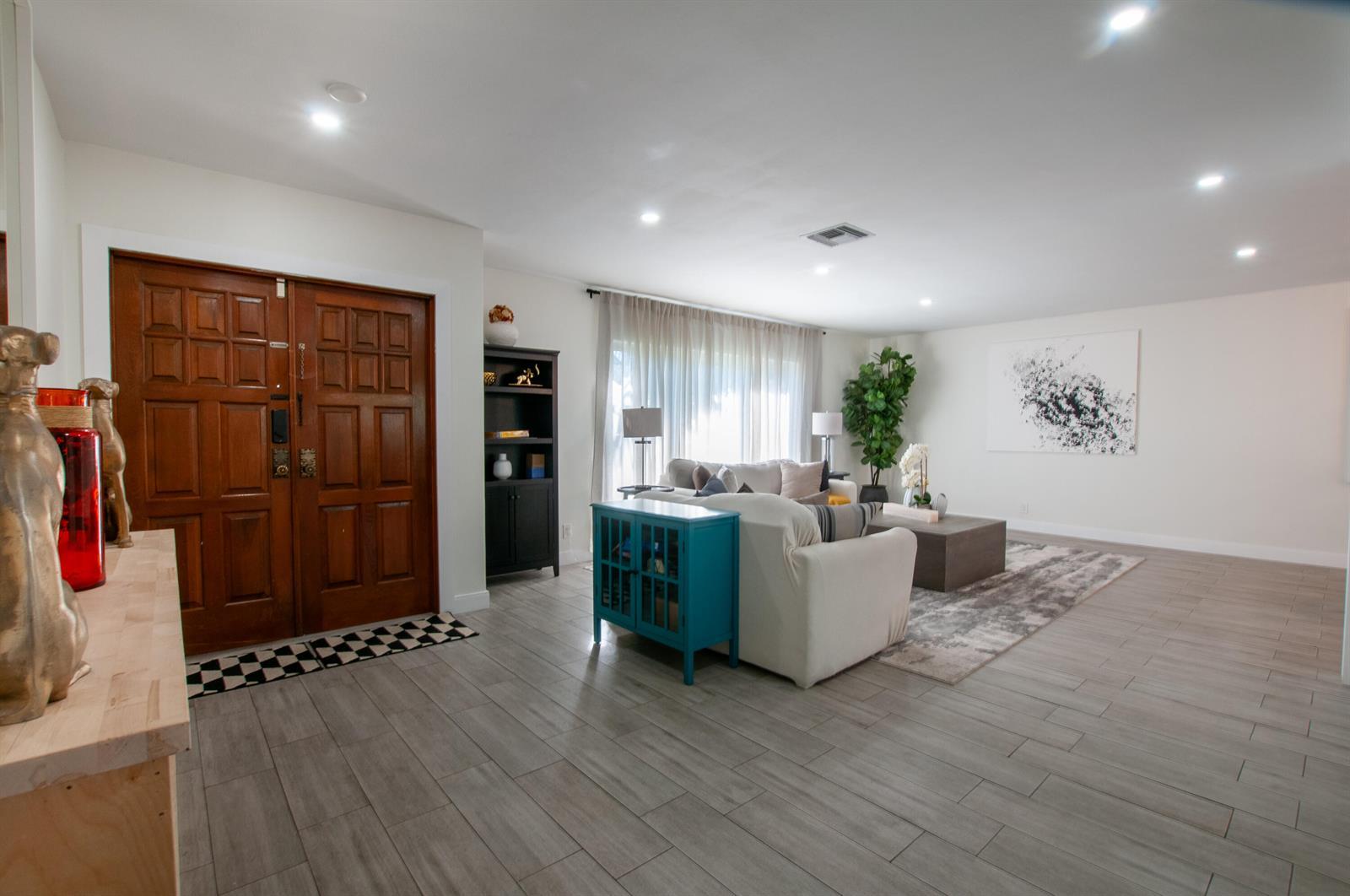 4507 Norfolk Island Pine Drive, Tamarac FL 33319 photo 4