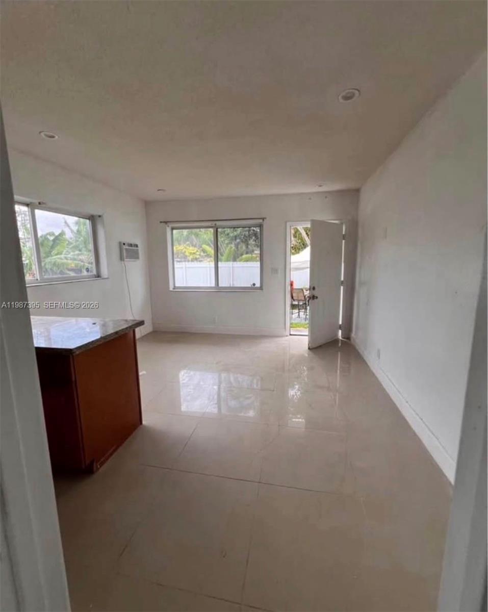 6220 Dawson St, Hollywood FL 33023 photo 5