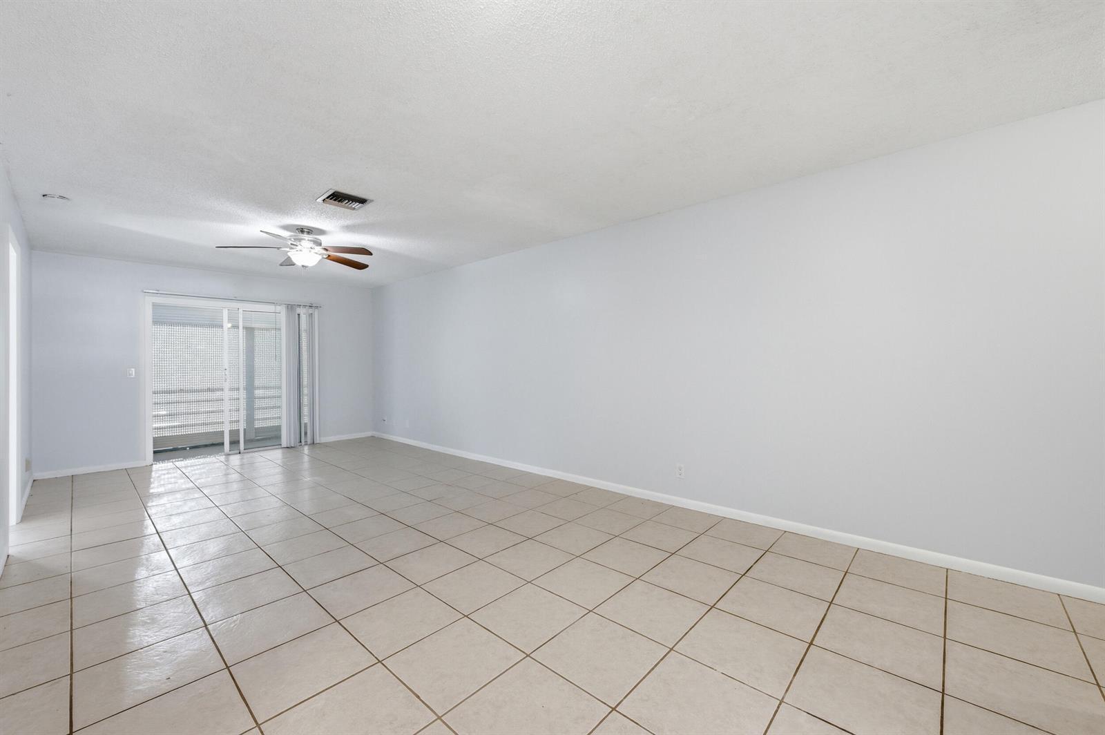 410 W Palm Street # B28, Lantana FL 33462 photo 4