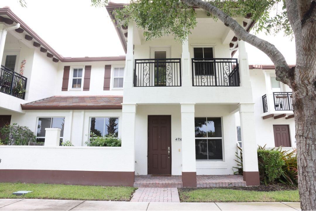 4758 Sierra Lane, Coconut Creek FL 33073