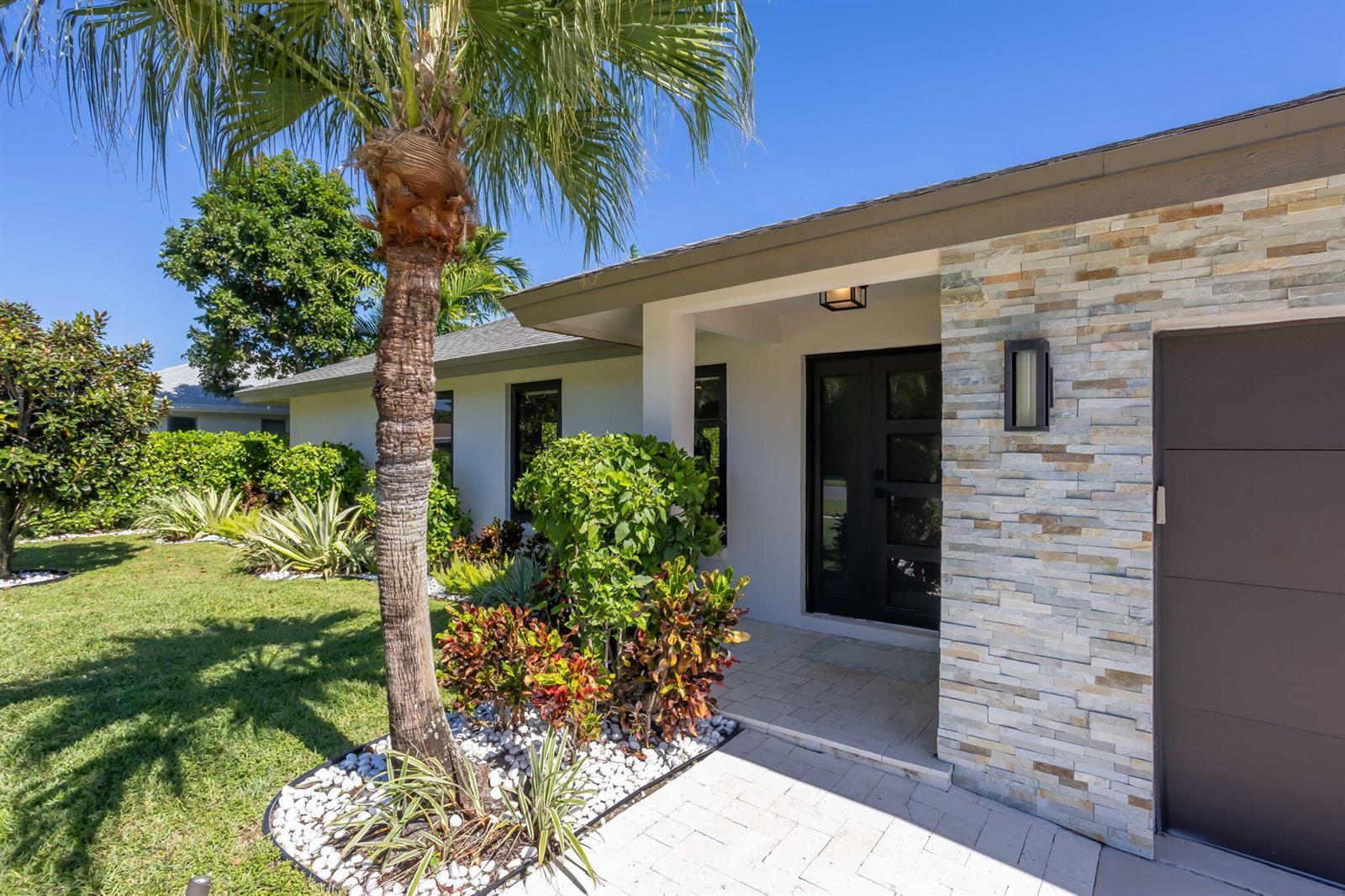 2520 SW 5th Street, Boynton Beach FL 33435 photo 3