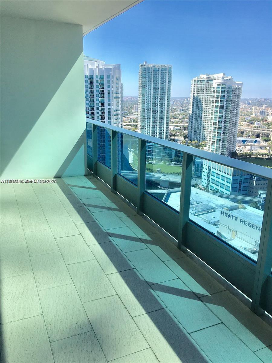 200 Biscayne Boulevard Way # 3712, Miami FL 33131 photo 5
