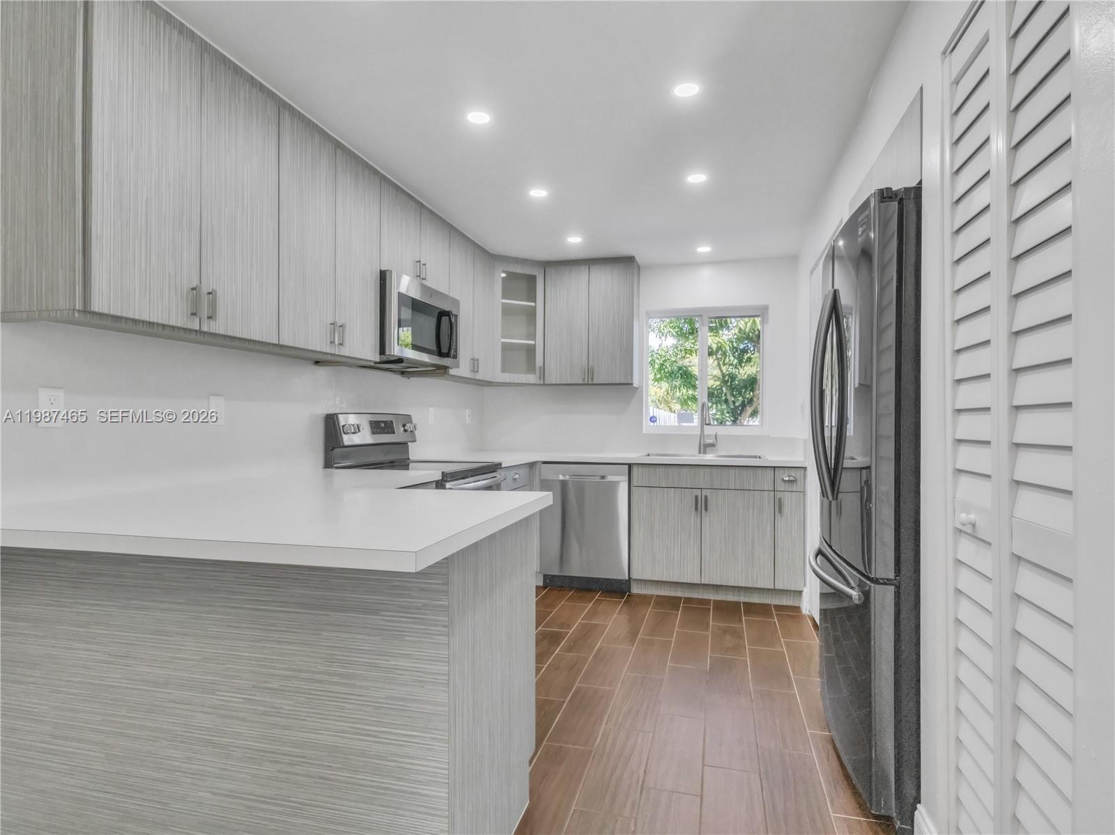 6505 SW 113th Pl, Miami FL 33173 photo 3